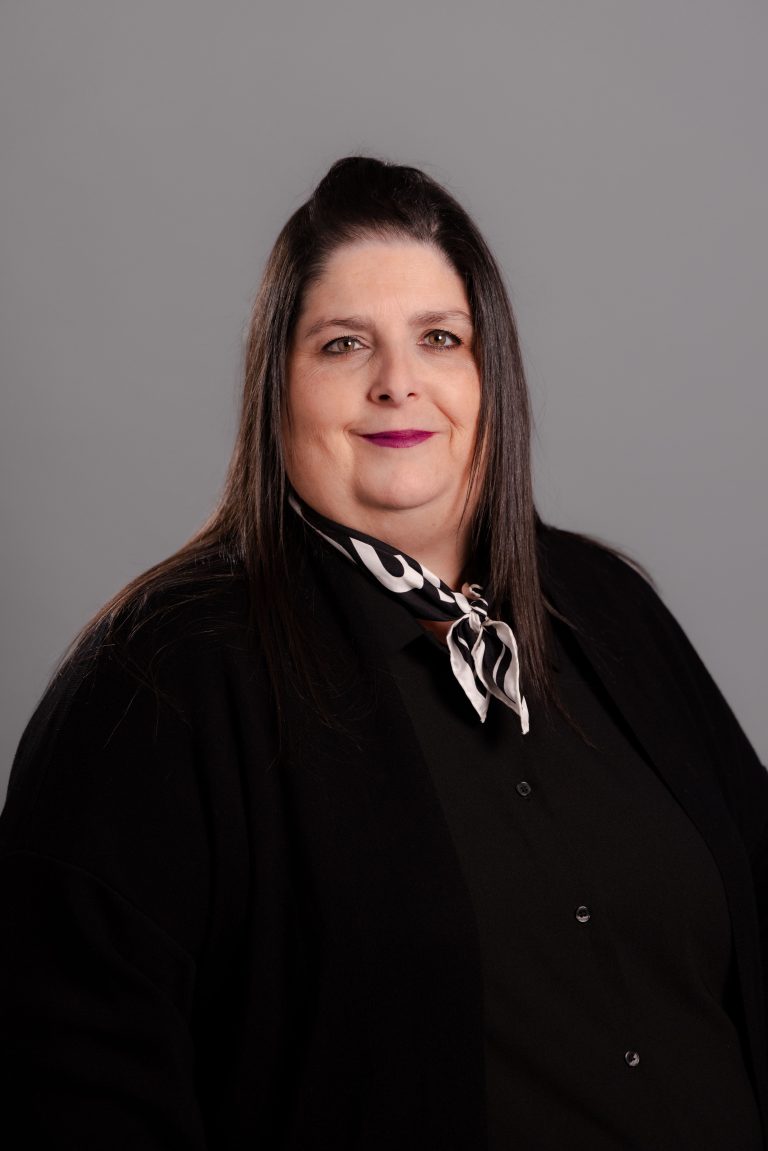 Annie Laflamme, Customer Service Agent